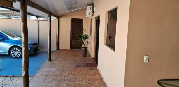 Fazenda / Sítio / Chácara com 2 Quartos à venda, 90m² no , Laranjal Paulista