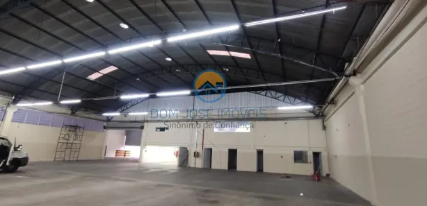 Galpão / Depósito / Armazém para alugar, 3671m² no Jardim Triângulo, Taboão da Serra