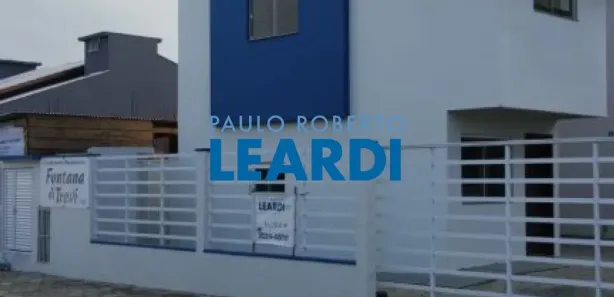 Casa com 2 Quartos para alugar, 69m² no Itacolomi, Balneário Piçarras