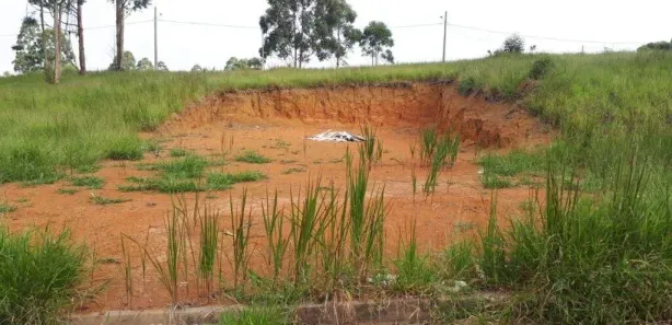 Terreno / Lote / Condomínio à venda, 250m² no Jardim Cury, Arujá