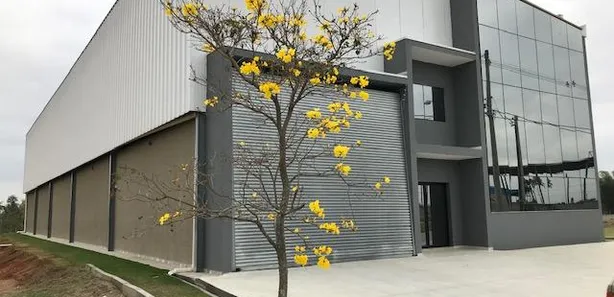 Galpão / Depósito / Armazém com 3 Quartos para alugar, 650m² no Água Quente, Taubaté