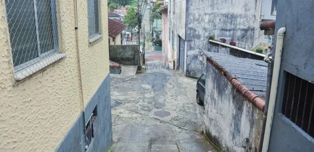 Casa com 1 Quarto à venda, 43m² no Castelanea, Petrópolis