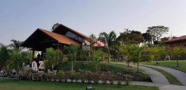 Fazenda / Sítio / Chácara com 10 Quartos à venda, 1000m² no Caçapava Velha, Caçapava