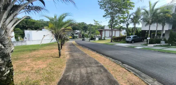 Terreno / Lote / Condomínio à venda, 636m² no Alphaville (Abrantes), Camaçari