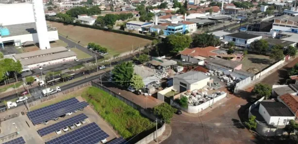 Galpão / Depósito / Armazém para alugar, 160m² no Parque Alvorada, Araraquara