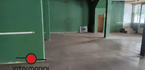 Loja / Salão / Ponto Comercial com 3 Quartos para alugar, 540m² no Águia da Castelo, Boituva