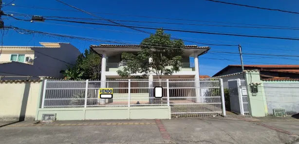 Casa com 5 Quartos à venda, 386m² no Itaipu, Niterói