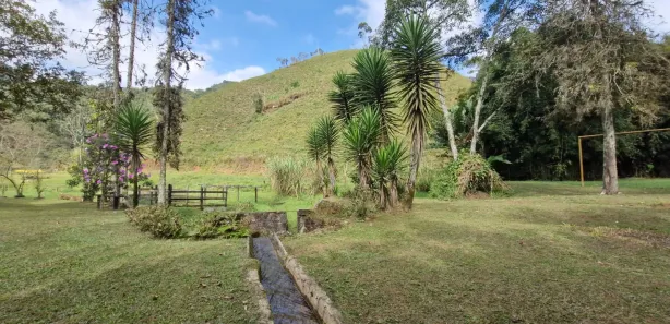Fazenda / Sítio / Chácara com 3 Quartos à venda, 247000m² no Pedra Selada, Resende