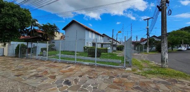 Sobrado com 2 Quartos à venda, 86m² no Hípica, Porto Alegre