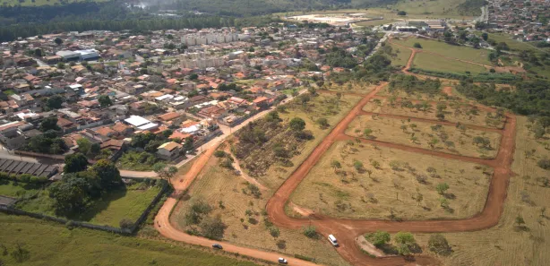 Terreno / Lote / Condomínio à venda, 372m² no Felipe Cláudio de Sales, Pedro Leopoldo