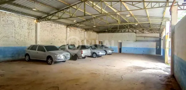 Galpão / Depósito / Armazém para venda ou aluguel, 348m² no Jardim da Luz, Itatiba