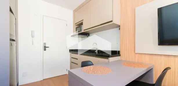 Apartamento com 1 Quarto para alugar, 29m² no Centro, Curitiba