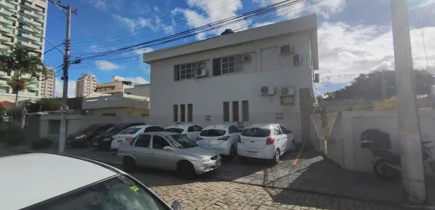 Casa Comercial com 9 Quartos à venda, 400m² no Centro, Campos dos Goytacazes