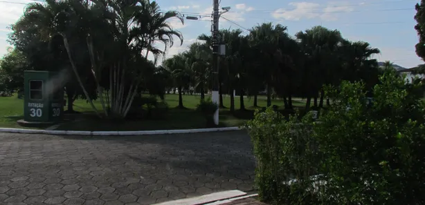 Casa de Condomínio com 4 Quartos para alugar, 300m² no Jardim Acapulco, Guarujá