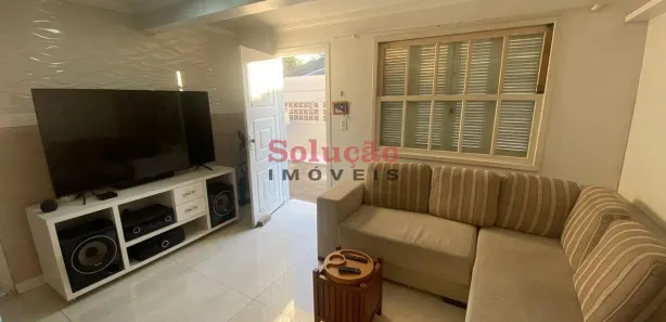 Sobrado com 4 Quartos à venda, 199m² no Niterói, Canoas