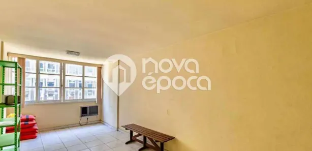 Kitnet com 1 Quarto à venda, 39m² no Centro, Niterói