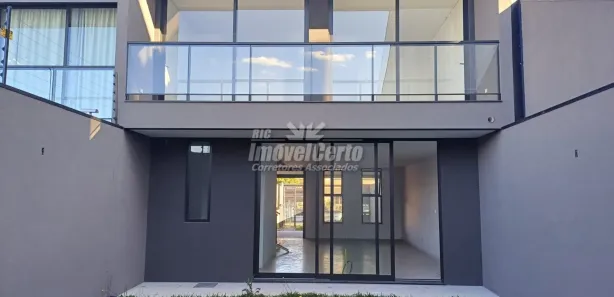 Sobrado com 3 Quartos à venda, 185m² no Pineville, Pinhais