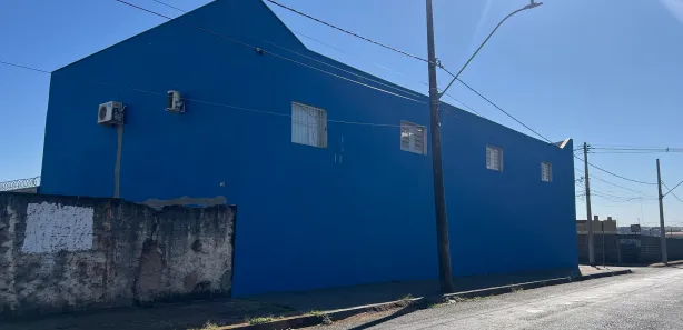 Galpão / Depósito / Armazém com 1 Quarto à venda, 360m² no Parque das Gameleiras, Uberaba