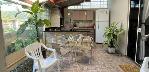 Casa com 3 Quartos à venda, 312m² no Gravatá, Penha
