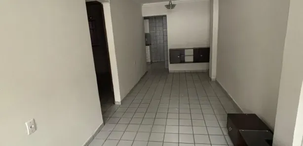 Casa com 2 Quartos para alugar, 80m² no Torre, Recife