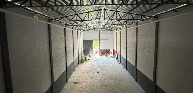 Galpão / Depósito / Armazém para alugar, 527m² no Jardim Jóia, Arujá