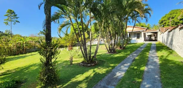 Fazenda / Sítio / Chácara com 4 Quartos à venda, 200m² no , Ipeúna