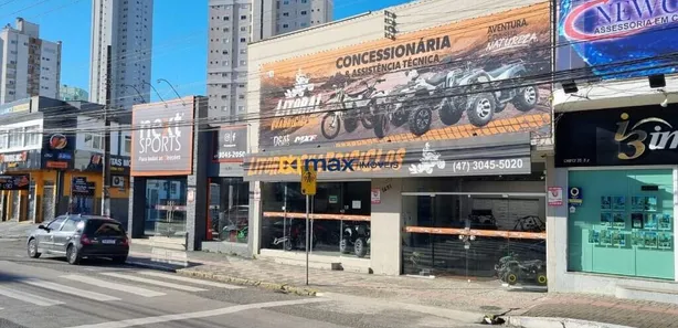 Loja / Salão / Ponto Comercial à venda, 606m² no Fazenda, Itajaí