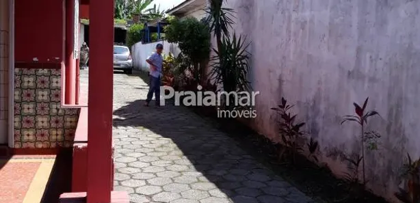 Casa Comercial com 3 Quartos para alugar, 132m² no Centro, São Vicente