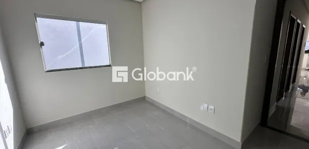 Casa com 3 Quartos para alugar, 90m² no Jardim Olímpico, Montes Claros