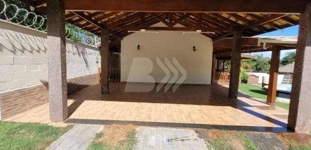 Fazenda / Sítio / Chácara com 4 Quartos à venda, 250m² no Estância Lago Azul (Ártemis), Piracicaba