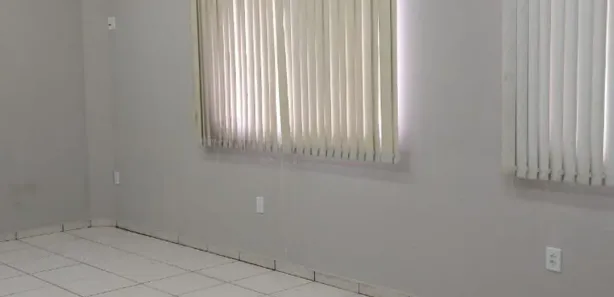 Galpão / Depósito / Armazém para venda ou aluguel, 300m² no Vila Dominguinho, Votorantim