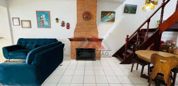 Sobrado com 5 Quartos para venda ou aluguel, 328m² no Vila Júlia, Poá