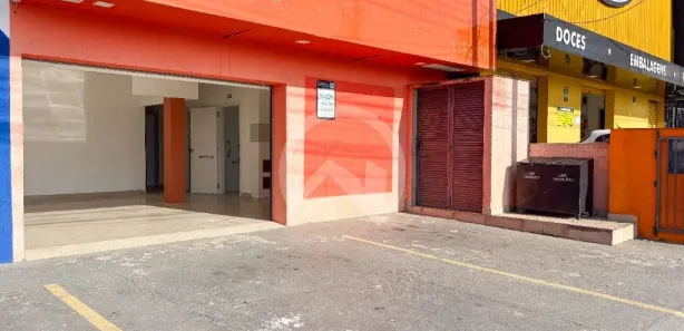 Loja / Salão / Ponto Comercial para alugar, 158m² no Maracanã, Colombo