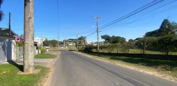 Casa com 3 Quartos para alugar, 101m² no Monte Castelo, Criciúma