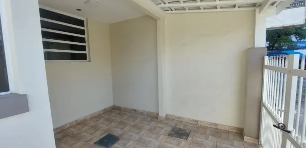 Sobrado com 2 Quartos para alugar, 120m² no Vila Alice (Vicente de Carvalho), Guarujá