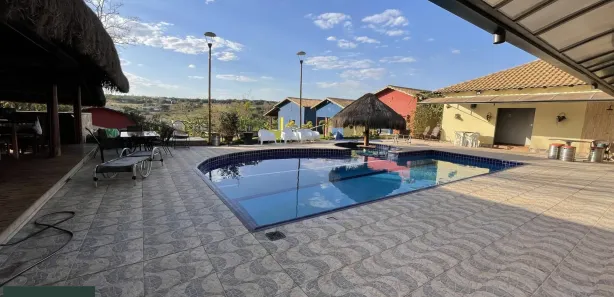 Fazenda / Sítio / Chácara com 8 Quartos para alugar, 600m² no , Hidrolândia