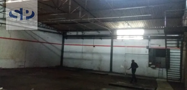 Galpão / Depósito / Armazém para alugar, 606m² no Centro, Barra Mansa