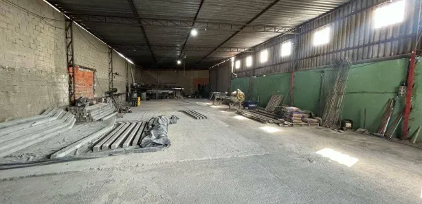 Galpão / Depósito / Armazém à venda, 900m² no Jardim das Nações, Salto