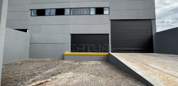 Galpão / Depósito / Armazém com 1 Quarto para venda ou aluguel, 800m² no Conjunto Habitacional Collor de Melo, Cambé