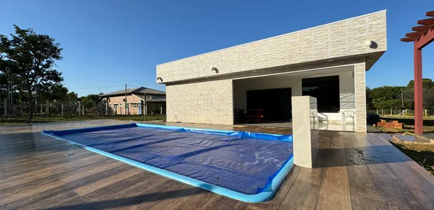 Casa de Condomínio com 3 Quartos à venda, 150m² no Centro, Aragoiânia