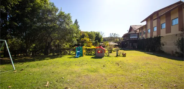 Loja / Salão / Ponto Comercial com 15 Quartos à venda, 600m² no Centro (Canguera), São Roque