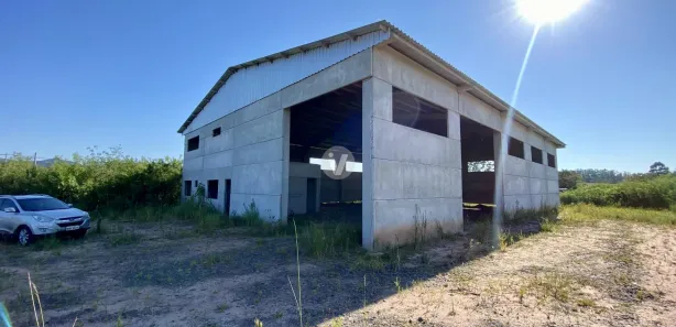 Galpão / Depósito / Armazém com 2 Quartos à venda, 1500m² no Diácono João Luiz Pozzobon, Santa Maria