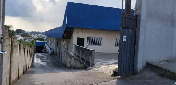 Galpão / Depósito / Armazém à venda, 4300m² no Jardim Alice, Ferraz de Vasconcelos