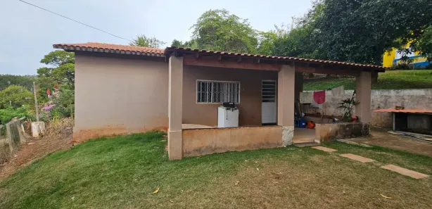 Fazenda / Sítio / Chácara com 3 Quartos à venda, 102m² no Área Rural de Jaguariúna, Jaguariúna