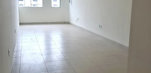 Loja / Salão / Ponto Comercial para alugar, 35m² no Centro, Macaé