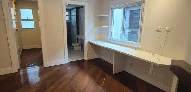 Sobrado com 4 Quartos para alugar, 390m² no Alphaville, Santana de Parnaíba