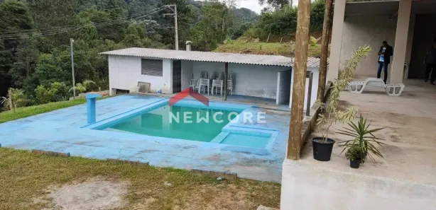 Fazenda / Sítio / Chácara à venda, 800m² no Centro, São Lourenço da Serra