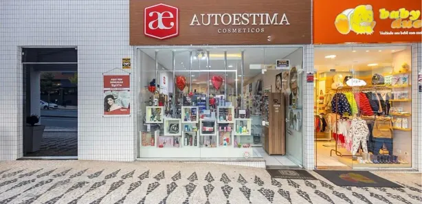 Loja / Salão / Ponto Comercial à venda, 60m² no Água Verde, Curitiba