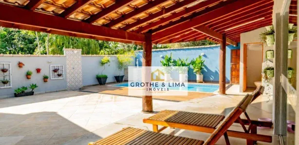 Fazenda / Sítio / Chácara com 3 Quartos à venda, 300m² no Granjas Rurais Reunidas São Judas Tadeu, Taubaté