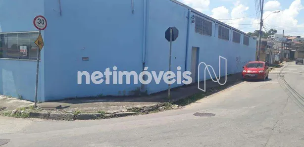 Galpão / Depósito / Armazém à venda, 260m² no Petrópolis, Betim